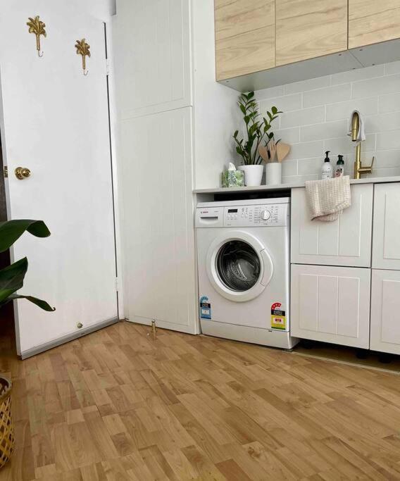 Apartamento Trickett Street Hideaway Gold Coast Exterior foto
